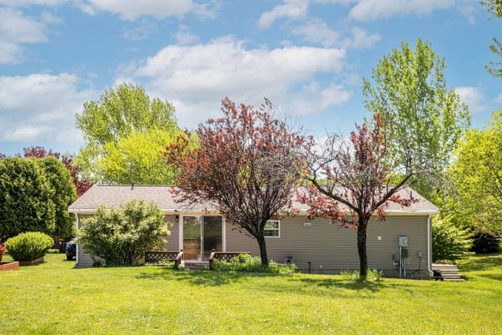 10810 S Orchard Way, Traverse City, MI 49684