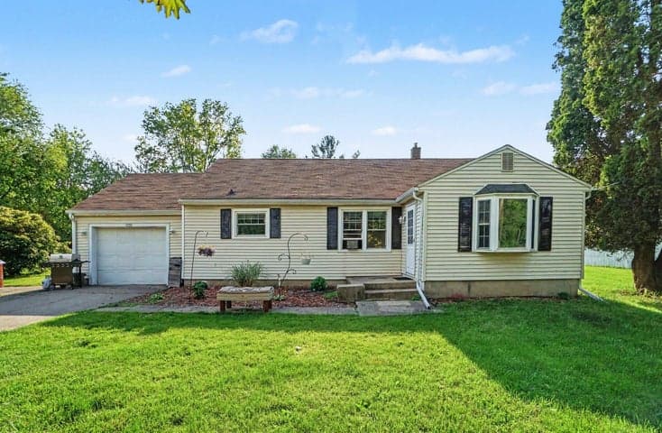 1230 Longfellow Avenue, Jackson, MI 49202