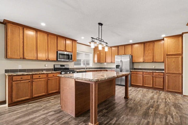 92 N Elm Avenue, White Cloud, MI 49349