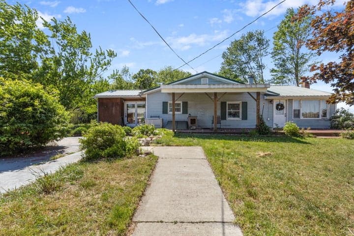 2750 Beebe Road, Niles, MI 49120