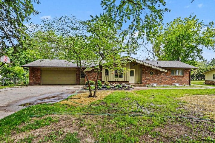 4753 Kimber Lane, Berrien Springs, MI 49103