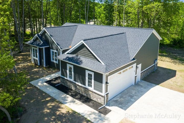 5739 130th Avenue, Fennville, MI 49408