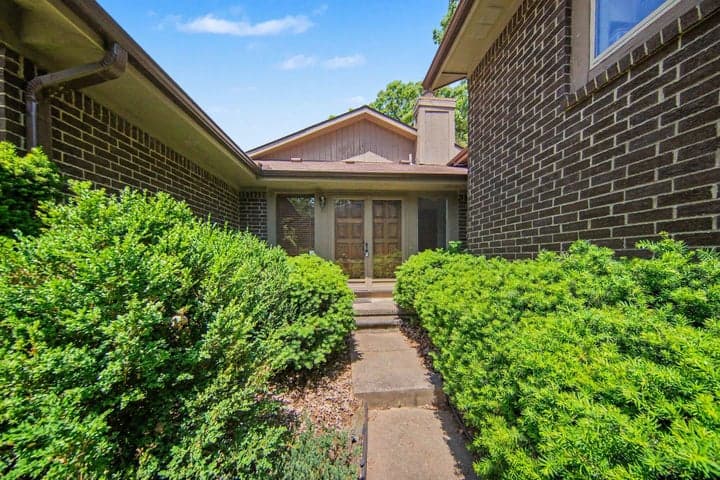 5181 Christine Court, Ann Arbor, MI 48103