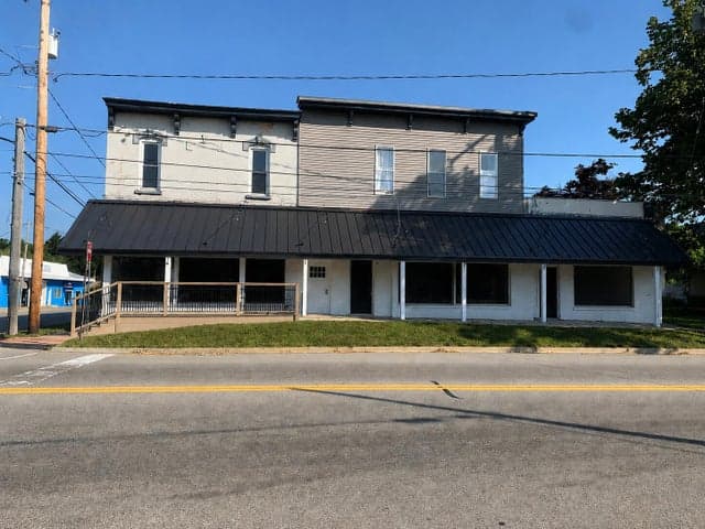 7 E Muskegon Street A, Kent City, MI 49330