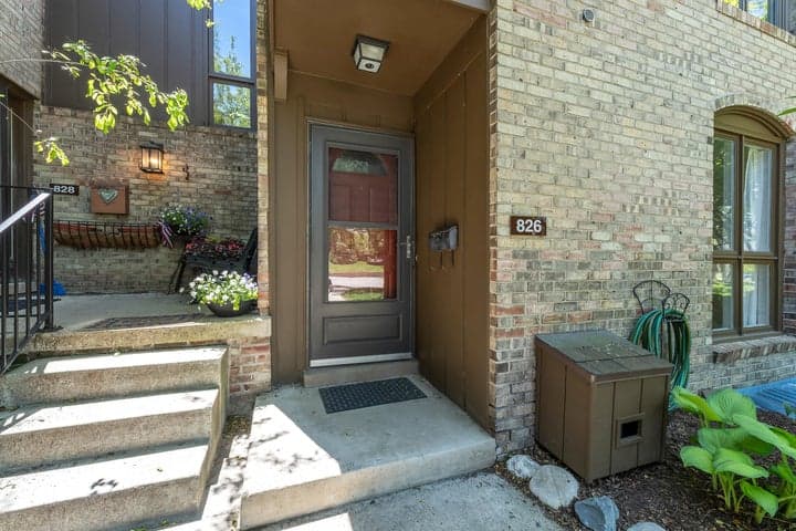 826 Earhart Road, Ann Arbor, MI 48105