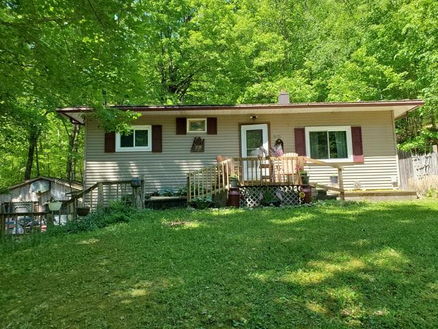 9173 220th Avenue, Stanwood, MI 49346