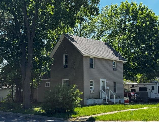 620 E Green Street, Marshall, MI 49068