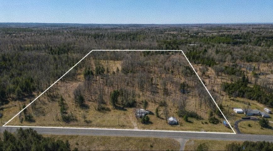 10553 US-31, Free Soil, MI 49411