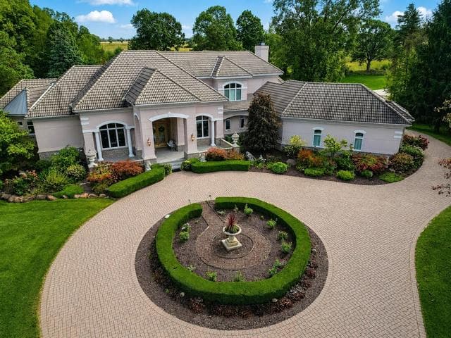 1777 Encore Lane, Ann Arbor, MI 48103
