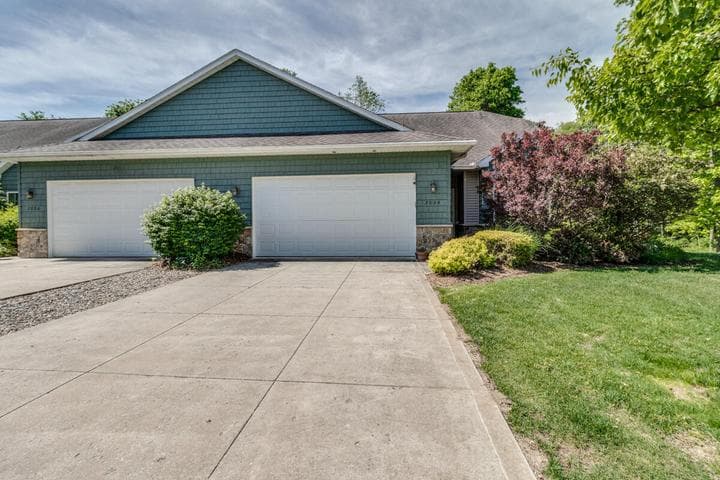 7024 Green Ridge Boulevard, Battle Creek, MI 49017