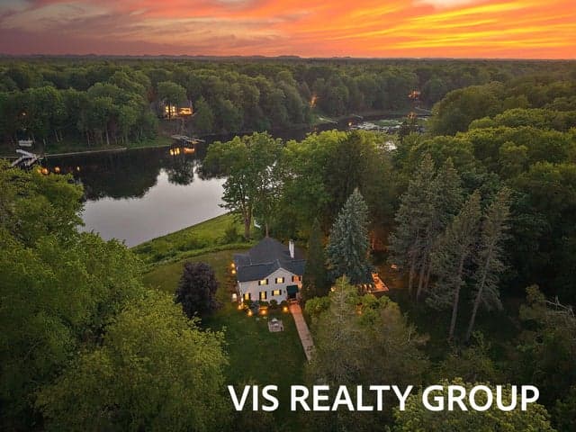 7265 S Walker Road, Spring Lake, MI 49456