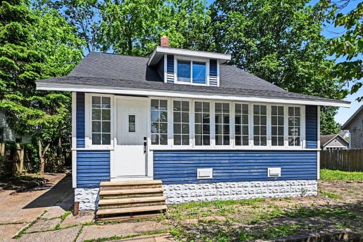 7 S 12th Street, Niles, MI 49120