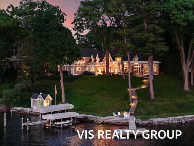 15780 Bittersweet Lane, Spring Lake, MI 49456