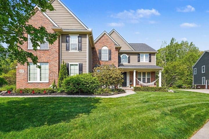 6147 Birchcrest Lane, Commerce Twp, MI 48382