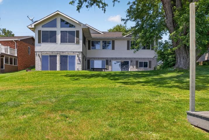 11939 Greenbriar Drive, Jerome, MI 49249