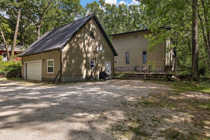 2713 E White Lake Drive, Twin Lake, MI 49457