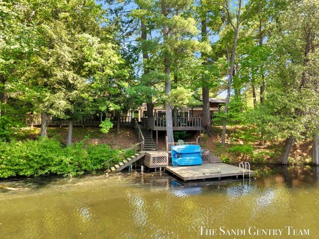 602 Fruitvale Road, Montague, MI 49437