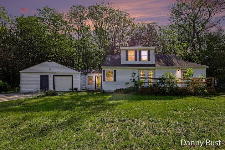 1430 Delz Drive, Muskegon, MI 49445
