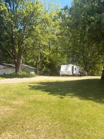 627 Fairyland Avenue, Jackson, MI 49202
