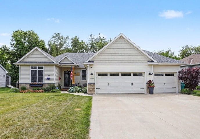 2531 Avalon Woods Drive, Portage, MI 49024