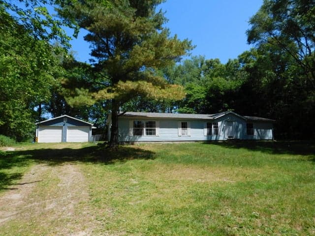 27134 Deerfield Lane, Edwardsburg, MI 49112