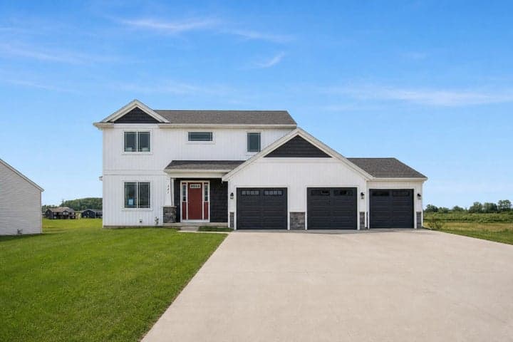 4283 Butternut Drive, Wayland, MI 49348