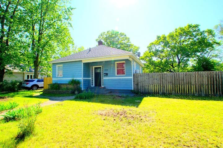 1719 Huizenga Street, Muskegon, MI 49442