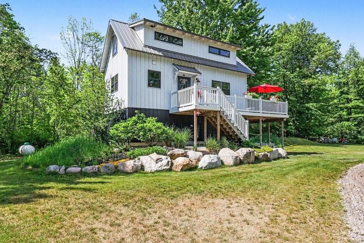 6830 N 120th Avenue, Hart, MI 49420
