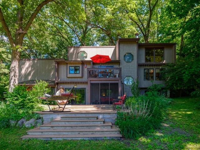 9951 Springwood Drive, Kalamazoo, MI 49009