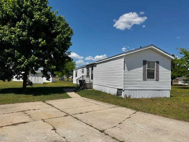 18423 Saint Joseph Avenue 238, Big Rapids, MI 49307