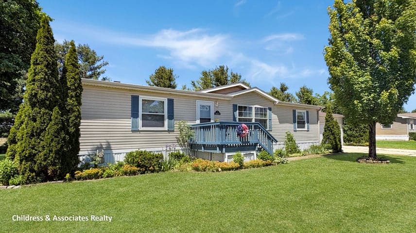 13675 Iris Lane, Cedar Springs, MI 49319