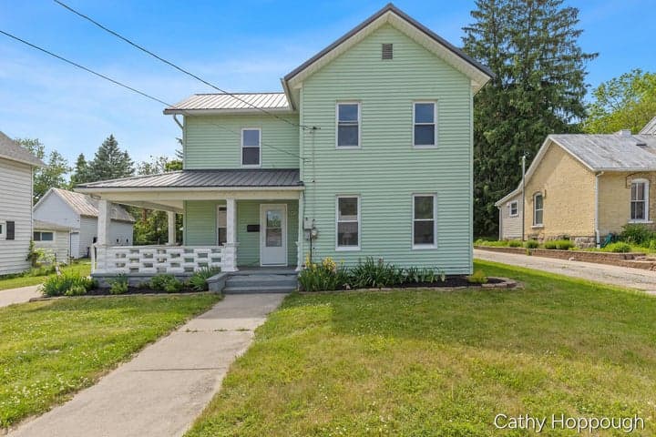 641 N Jackson Street, Ionia, MI 48846