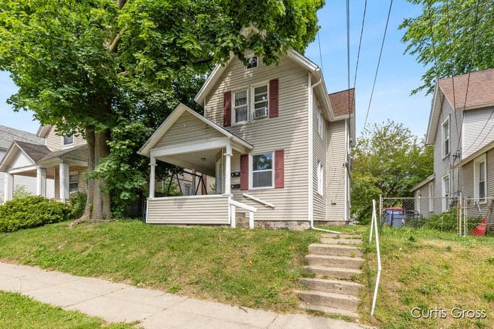 616 Pine Avenue NW, Grand Rapids, MI 49504