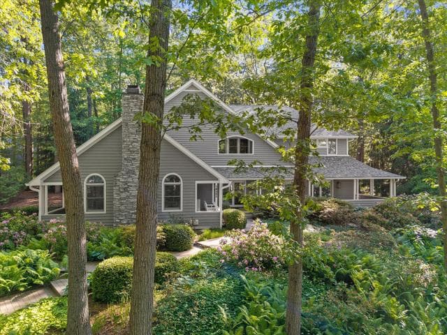 18353 Forest Beach Drive, New Buffalo, MI 49117