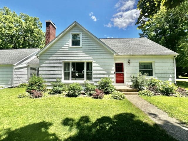 101 N Jackson Street, Hanover, MI 49241