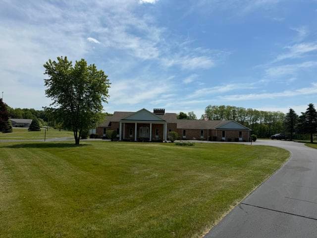 1111 N Lake Pleasant Road 08, Hillsdale, MI 49242