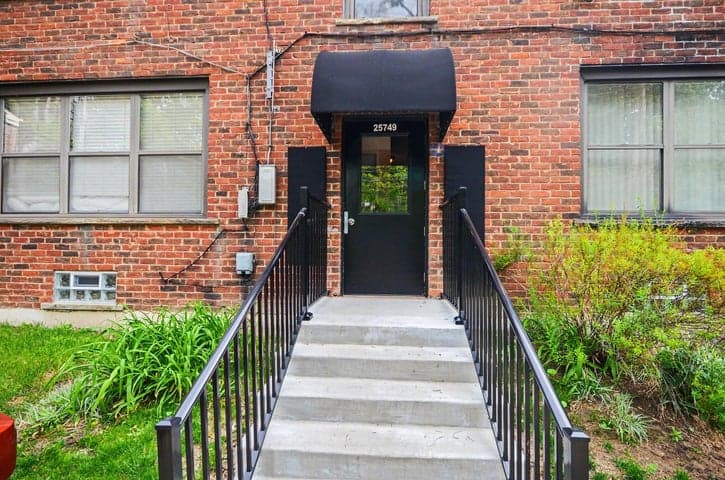 25749 Woodward Avenue 105, Royal Oak, MI 48067