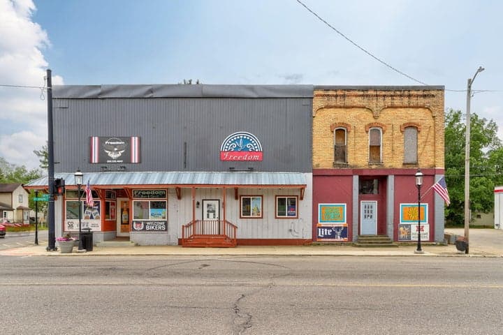 101 W Saint Joseph Street, Lawrence, MI 49064