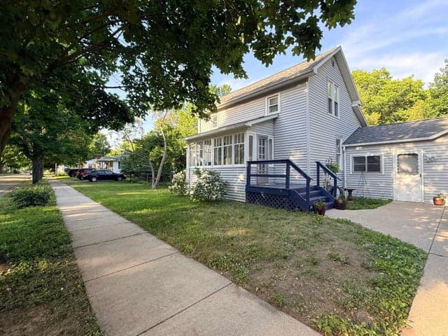 617 S Lansing Street, Mount Pleasant, MI 48858