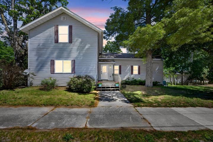 124 W Madison Street, Big Rapids, MI 49307