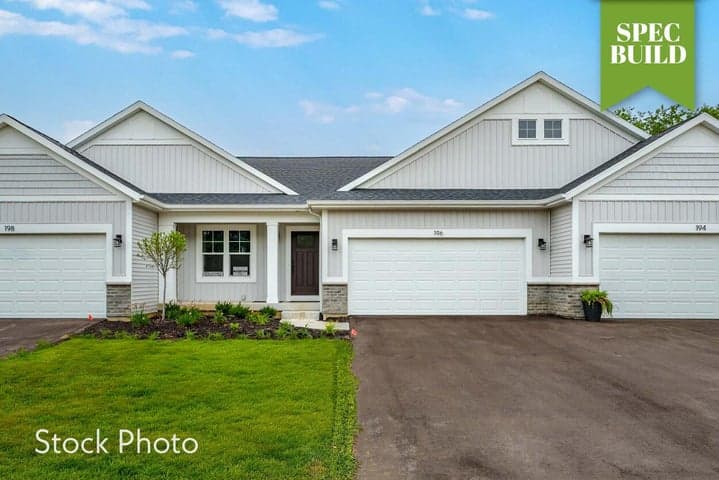327 Round Hill Road, Kalamazoo, MI 49009
