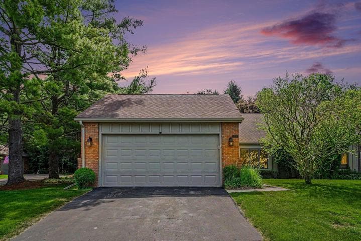 213 Raintree Circle 55, Kalamazoo, MI 49006
