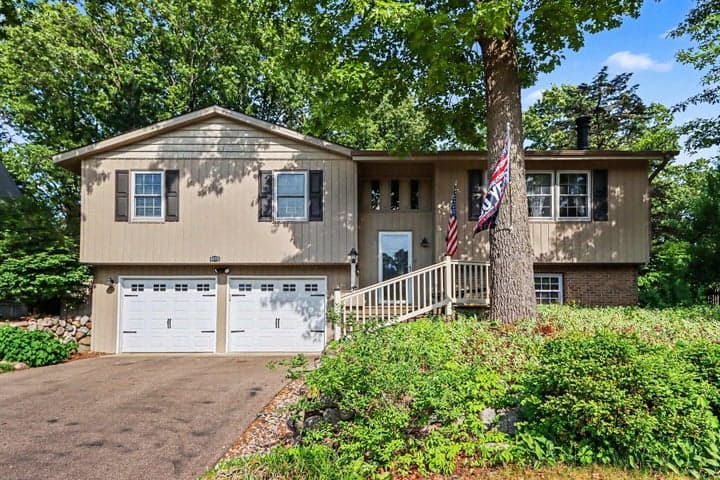 8275 Valleywood Lane, Portage, MI 49024