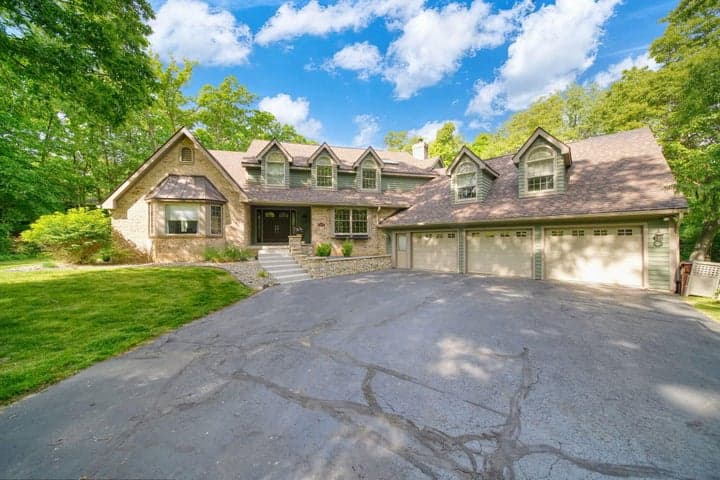 5030 Stone Oak Drive, Jackson, MI 49201