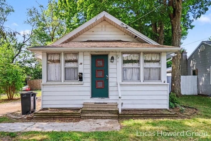 29 Shellenberger Avenue, Battle Creek, MI 49037
