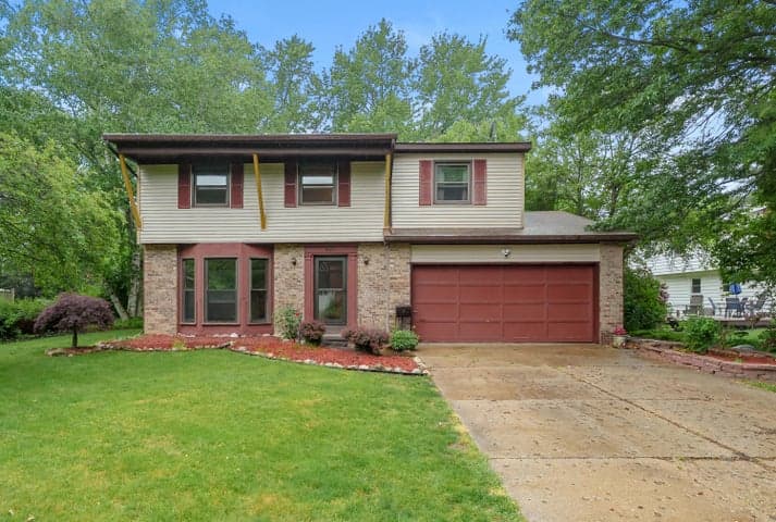 823 Newgate Road, Kalamazoo, MI 49006