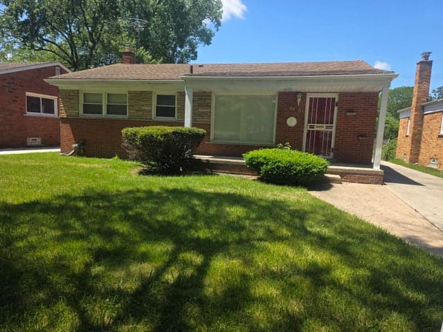 24051 Geneva Street, Oak Park, MI 48237