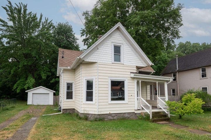 436 E Division Street, Dowagiac, MI 49047
