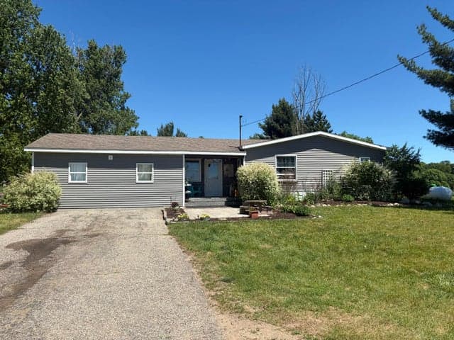 1901 18 Mile Road, Kent City, MI 49330