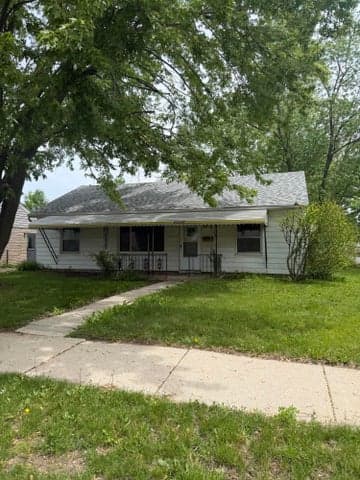 26700 Grandmont Street, Roseville, MI 48066
